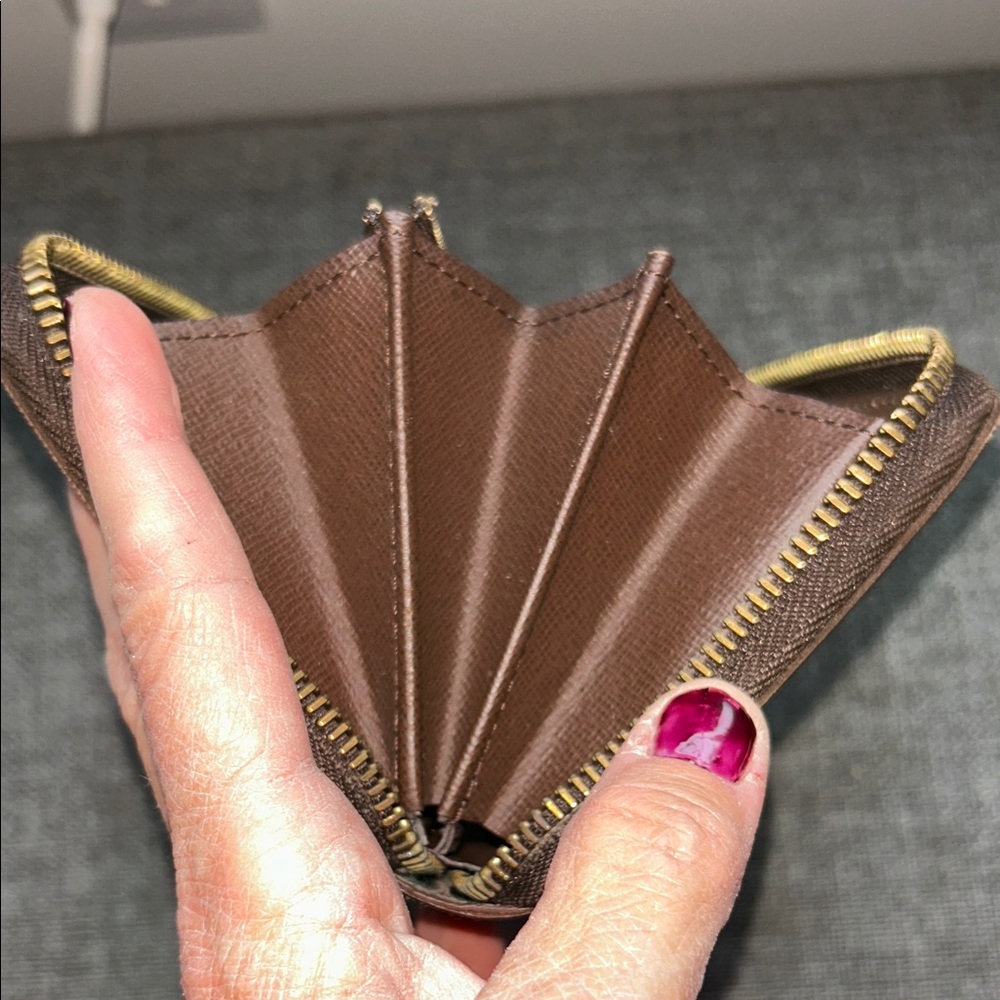 Louis Vuitton Damier Ebene Wallet - Picture 10 of 12
